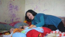 Nước mắt giao thừa của người vợ có con từ tinh trùng chồng đã mất