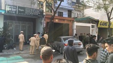 'Uống nữa đi, đừng bắt Thần Chết phải đợi chờ'