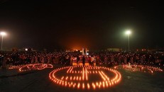 Hàng ngàn người dự Đêm hội Hoa đăng Tây Thiên