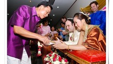 Những tục lệ tổ chức lễ cưới khiến bạn 'ngã ngửa' ở Thái Lan