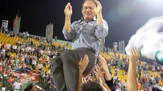 Vỡ mộng phân bò... nợ lương cầu thủ... 