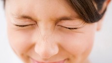 ‘Máy mắt’ và những cảnh báo bệnh tật nguy hiểm