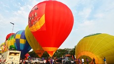 Vẻ đẹp kinh thành Huế nhìn từ khinh khí cầu