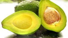 Công dụng tuyệt vời và những sai lầm khi ăn trái bơ cần tránh