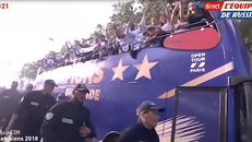 Video: Pháp diễu hành chưa từng có mừng vô địch World Cup
