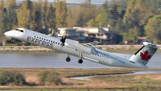 Máy bay Q400. Ảnh: Flickr