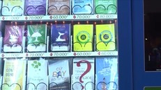 Máy bán sách tự động đầu tiên tại Việt Nam