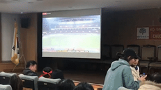 Du học sinh tại Hàn Quốc vỡ òa khi tuyển Việt Nam vô địch AFF Cup