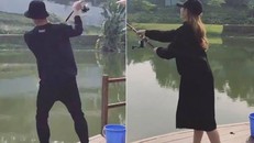 Cầu thủ Việt đua nhau khoe ảnh nghỉ dưỡng bên bạn gái