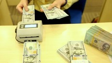 Chốt tuần 28/12/2018, tỷ giá USD/VND chính thức ghi nhận thủng mốc 23.200 VND, giao dịch ở mức 23.198 VND/USD, giảm mạnh 82 VND so với cuối tuần trước đó - Ảnh: Quang Phúc.