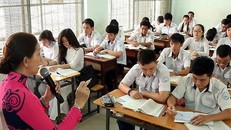 TS Hoàng Ngọc Vinh cảnh báo tình trạng giáo viên thất nghiệp.