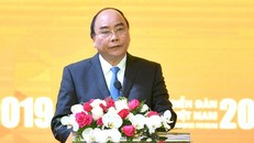 Thủ tướng Nguyễn Xuân Phúc phát biểu tại phiên đối thoại - Ảnh: VGP/Quang Hiếu