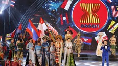 Bế mạc Năm du lịch quốc gia 2018, mãn nhãn quan khách ASEAN