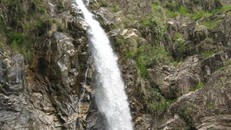 3 người tử vong khi leo lên thác nước ở Khánh Hòa