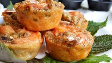 Bánh cóng là đặc sản của tỉnh nào?