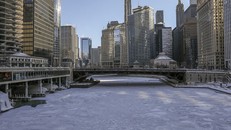 Xoáy cực ở Mỹ: Chicago lo sợ 'băng chấn'