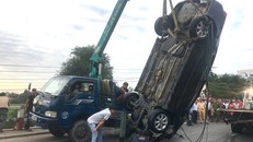 Ô tô lao xuống sông, tài xế tử vong khi về quê đón Tết