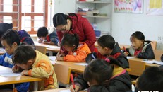 Cô giáo trẻ 10 năm 'gieo chữ' nơi rẻo cao ở Hà Giang