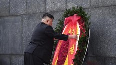 Những hình ảnh ấn tượng trong chuyến thăm Việt Nam của Chủ tịch Kim Jong-un