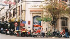 Lưu giữ khoảnh khắc Hà Nội bằng chiếc máy phim