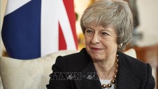  Thủ tướng Anh Theresa May kêu gọi Công đảng gạt bỏ bất đồng, cùng thỏa hiệp về việc Anh rời khỏi EU. Ảnh: AFP/TTXVN