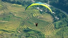 Khai mạc Festival ‘Bay trên mùa nước đổ’