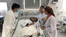 Cứu 3 cha con bị bỏng nặng do nổ bình gas