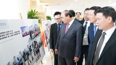 Thủ tướng: Đấu tranh chống các luận điệu xuyên tạc, sai trái