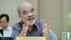 GS Đặng Hùng Võ