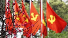 “Đảng vững mạnh, Đất nước phát triển, Dân tộc trường tồn"