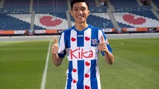 HLV Heerenveen tiếc nuối vì Văn Hậu không kịp sang Hà Lan đấu Ajax