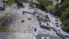 Tòa nhà mới xây bị san bằng sau vụ nổ khí gas ở Mỹ