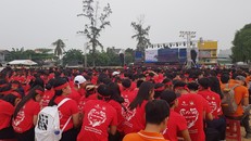 Tuổi trẻ Bình Thuận đồng loạt ra quân hưởng ứng chiến dịch làm sạch biển