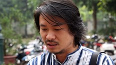 Phúc thẩm Tuần Châu kiện Việt Tú: Đạo diễn Hoàng Nhật Nam bật khóc