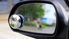 Vì sao gương cầu lồi thường được dùng chiếu hậu?