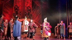 Một cảnh trong vở tuồng “Tam Khúc chúa”.