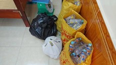 Số nước ngọt được nhà trường thu hồi - ảNH: Tiền phong