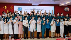 Các 'chiến sĩ' Bệnh viện Tai Mũi Họng TW lần 2 vào Trung tâm hồi sức tích cực COVID-19