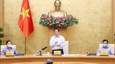 Sáng 29/8/2021, tại tại Trụ sở Chính phủ, Thủ tướng Phạm Minh Chính, Trưởng Ban Chỉ đạo chủ trì họp trực tuyến Ban Chỉ đạo Quốc gia phòng, chống dịch COVID-19 với các xã, phường, thị trấn tại 20 tỉnh, thành phố đang thực hiện giãn cách xã hội về phòng, chống dịch COVID-19. Ảnh: Dương Giang/TTXVN