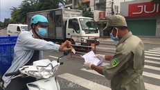 Tỉnh Bình Dương vẫn duy trì áp dụng theo quy định đang thực hiện đối với giấy thông hành cũ. Ảnh minh họa: Văn Hướng/TTXVN