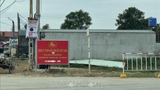 Lối vào Công ty Trách nhiệm hữu hạn Giầy Kim Việt (tại Cụm công nghiệp Thị trấn Nông Cống - huyện Nông Cống - tỉnh Thanh Hóa). Ảnh minh họa: Hoa Mai/TTXVN