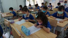 TP Hồ Chí Minh: Khoảng 7.500 học sinh tiểu học rút học bạ chuyển về quê