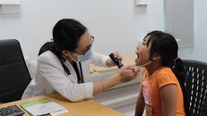 Cẩn trọng với những tai nạn gây thương tích rình rập trẻ trong dịp Tết