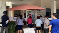 Số lượng F0 đến trạm y tế phường tại thành phố Thủ Đức khai báo y tế đang tăng mỗi ngày.