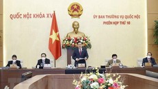 Chủ tịch Quốc hội Vương Đình Huệ phát biểu khai mạc phiên họp. (Ảnh: Doãn Tấn/TTXVN)