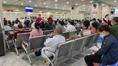 TP Hồ Chí Minh yêu cầu các bệnh viện xây dựng dựng mô hình điều trị các bệnh lý sau mắc COVID-19 phù hợp với khả năng điều trị của từng cơ sở. Ảnh tư liệu: Đan Phương/TTXVN