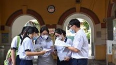 Nhiều trường đại học ở Hà Nội công bố mức điểm chuẩn xét tuyển sớm