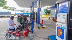 Một cửa hàng kinh doanh xăng dầu ở Cần Thơ. (Ảnh: Thanh Liêm/TTXVN)