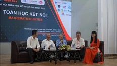 Các chuyên gia chia sẻ về chủ đề Toán học và ngành logistic.