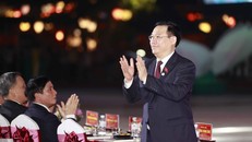 Chủ tịch Quốc hội Vương Đình Huệ dự khai mạc Tuần Văn hóa-Du lịch Hà Nam năm 2023. (Ảnh: Doãn Tấn/TTXVN)